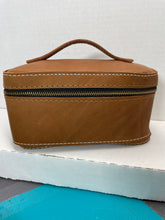 Load image into Gallery viewer, Smith's Leather Care Kit