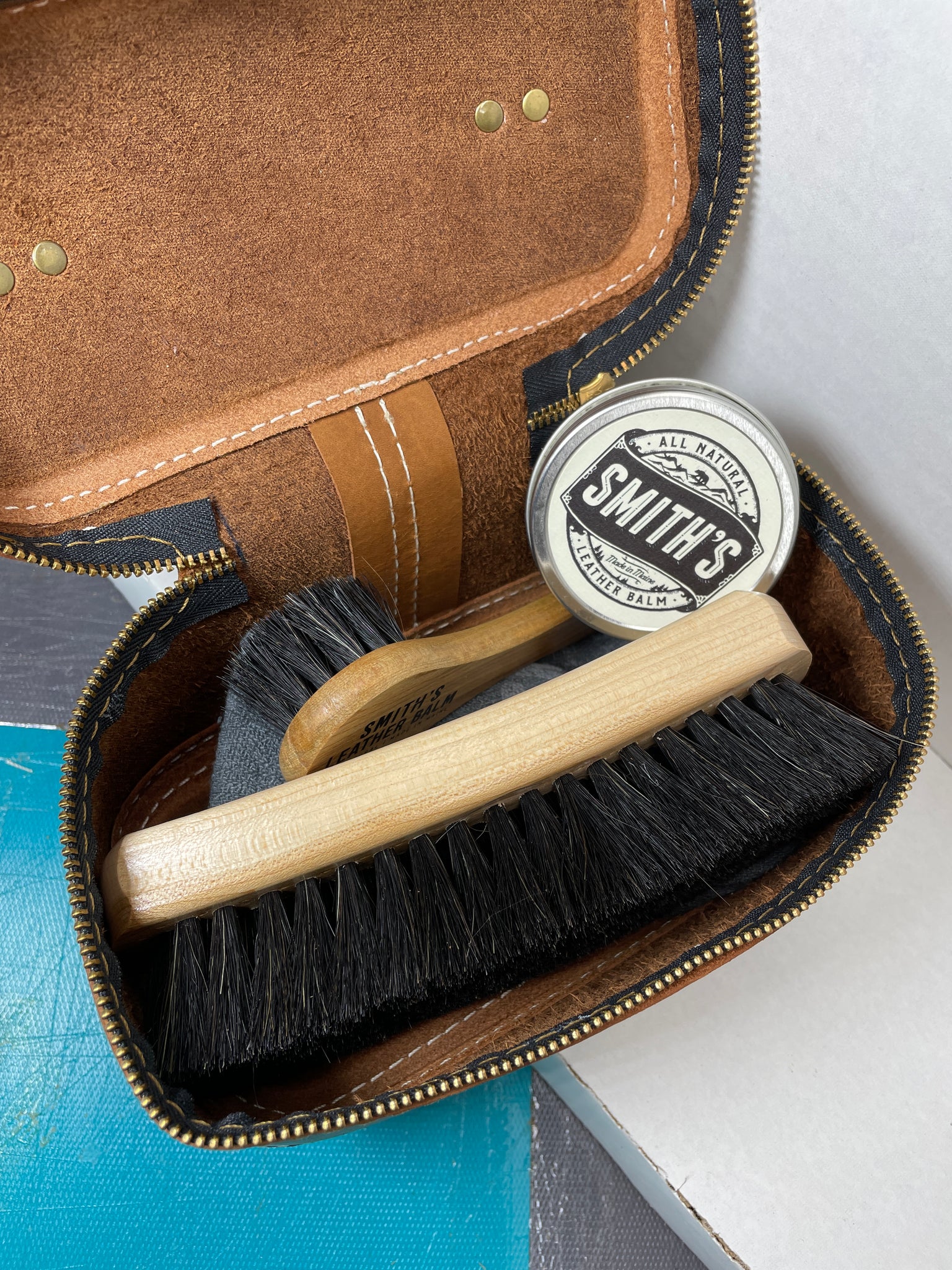 Smith's Leather Balm Horse Hair Dauber Brush